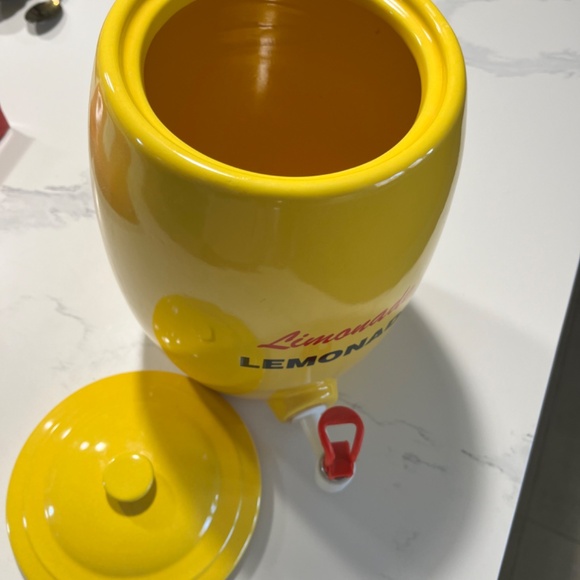 Lemonade Dispenser - Picture 2 of 3